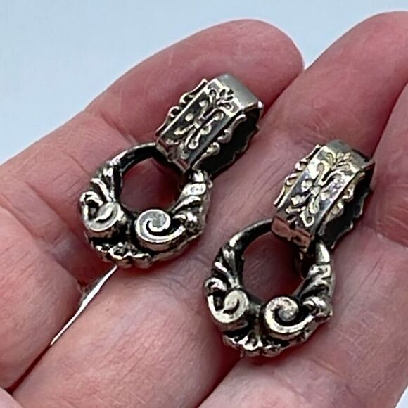 Vintage door knocker style screwback ornate earrings. - Picture 3 of 7
